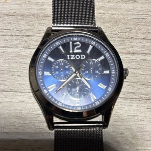 Izod Black Mesh Watch with Blue Dial. Very Comfortable.